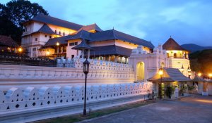 Temple of tooth relic